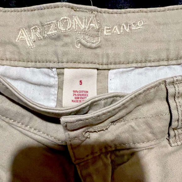 🌼 Bermuda Khakis - Picture 2 of 2